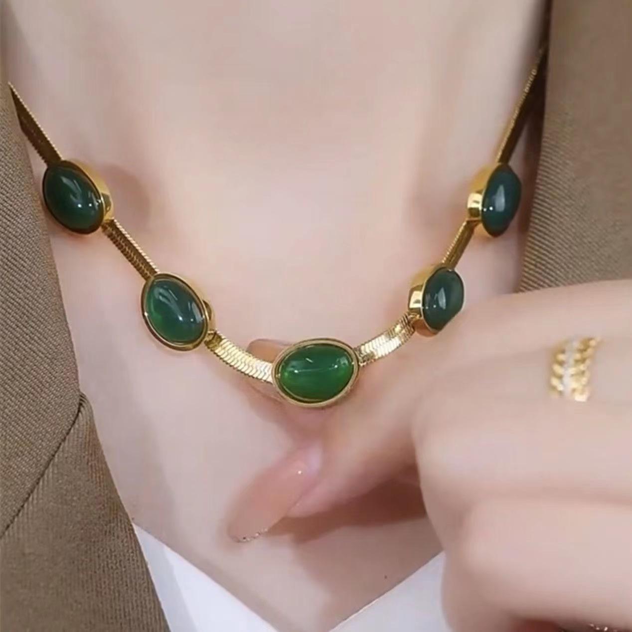 Oval Green Crystal Necklace Set With Bracelet